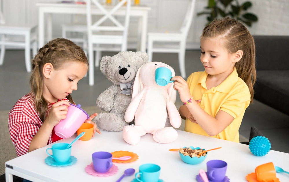 Đồ chơi trẻ em nấu ăn cho bé mang lại nhiều lợi ích cho trẻ vừa chơi vừa học
