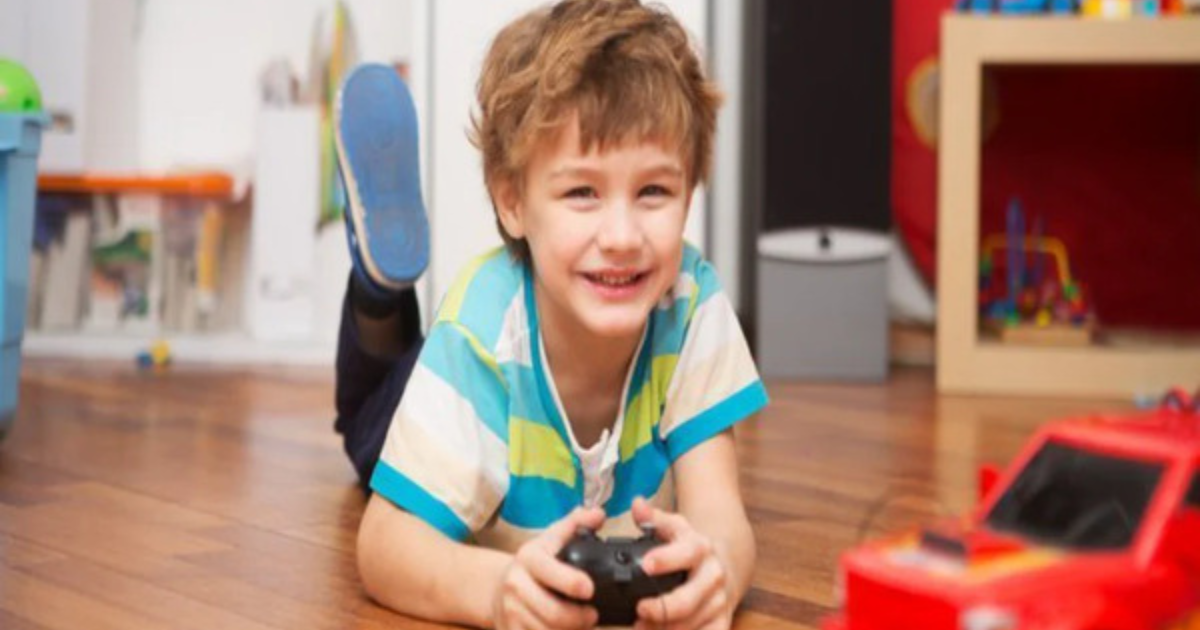 Đồ chơi điều khiển cũng là sở thích của các bé trai