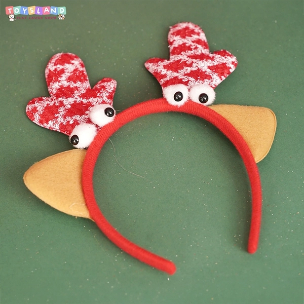 Chỉ với một chiếc băng đô nhỏ xinh, không khí Giáng sinh đã trở nên rộn ràng hơn bao giờ hết.