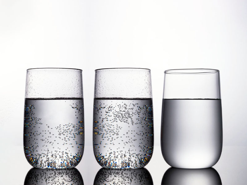 Ba cốc nước, Nước điện giải, Nước bù khoáng, Nước tinh khiết