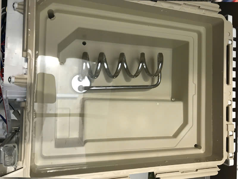 Bình chứa nước của máy lọc nước nóng lạnh gia đình