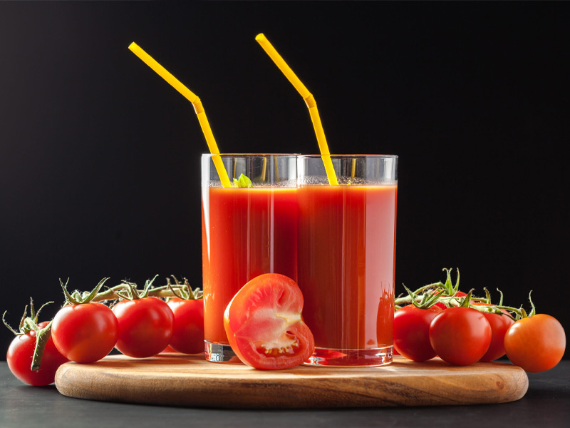 Cà chua giàu lycopene và carotenoid - hai chất chống oxy hóa mạnh mẽ, giúp ức chế sự phát triển của tế bào ung thư tuyến giáp