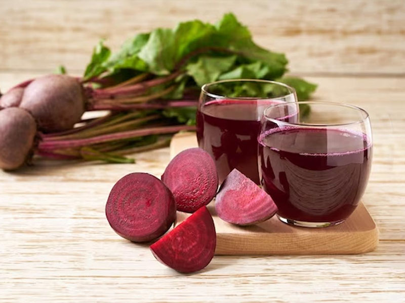 Củ dền chứa hàm lượng cao vitamin C, chất kháng khuẩn và chất chống oxy hóa, đem lại nhiều lợi ích cho da