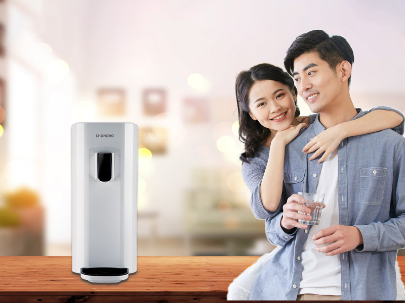 Máy lọc nước là giải pháp hiệu quả nhất để xử lý nước mưa, loại bỏ triệt để hóa chất độc hại, bụi bẩn, vi khuẩn, đảm bảo an toàn cho sức khỏe.