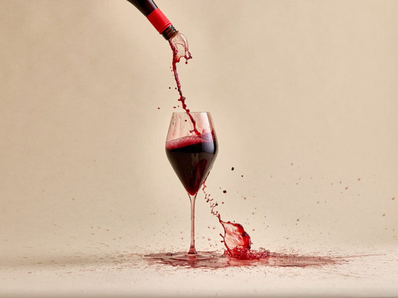 Ly rượu vang đỏ - Uống lượng vừa phải, tốt cho tim mạch