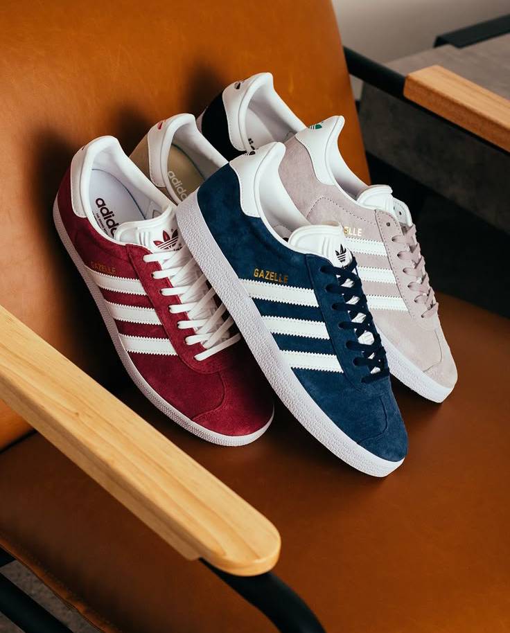 Retro Sneakers cổ điển