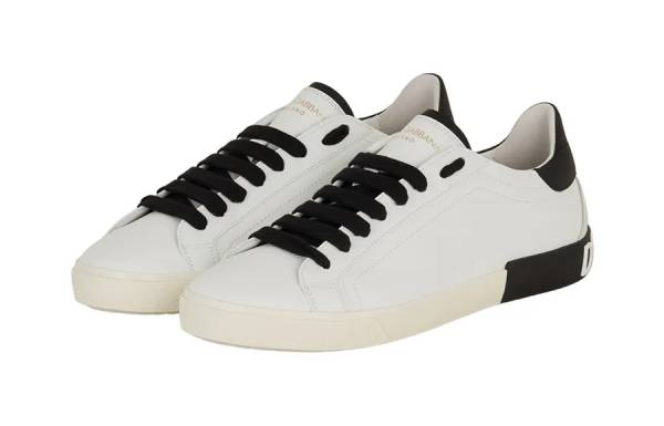 Chọn sneaker đúng kiểu dáng