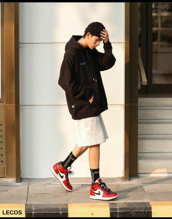 Phối giày Jordan cổ cao nam với áo Sweater/Hoodie