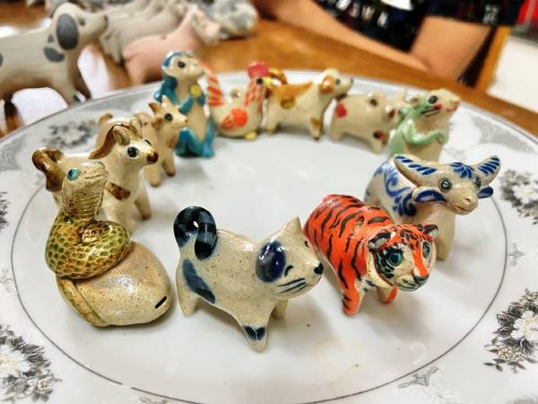 Đồ gốm nhỏ giúp tăng cường may mắn