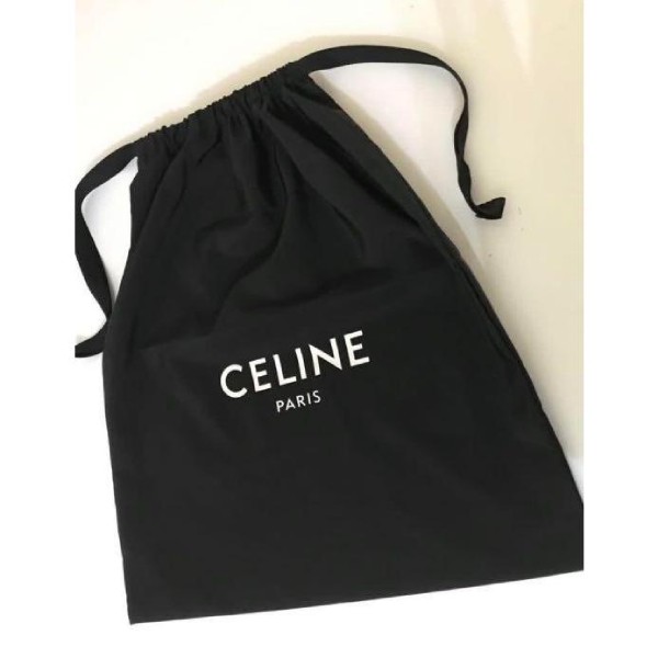 Túi dust bag là món đồ không thể thiếu