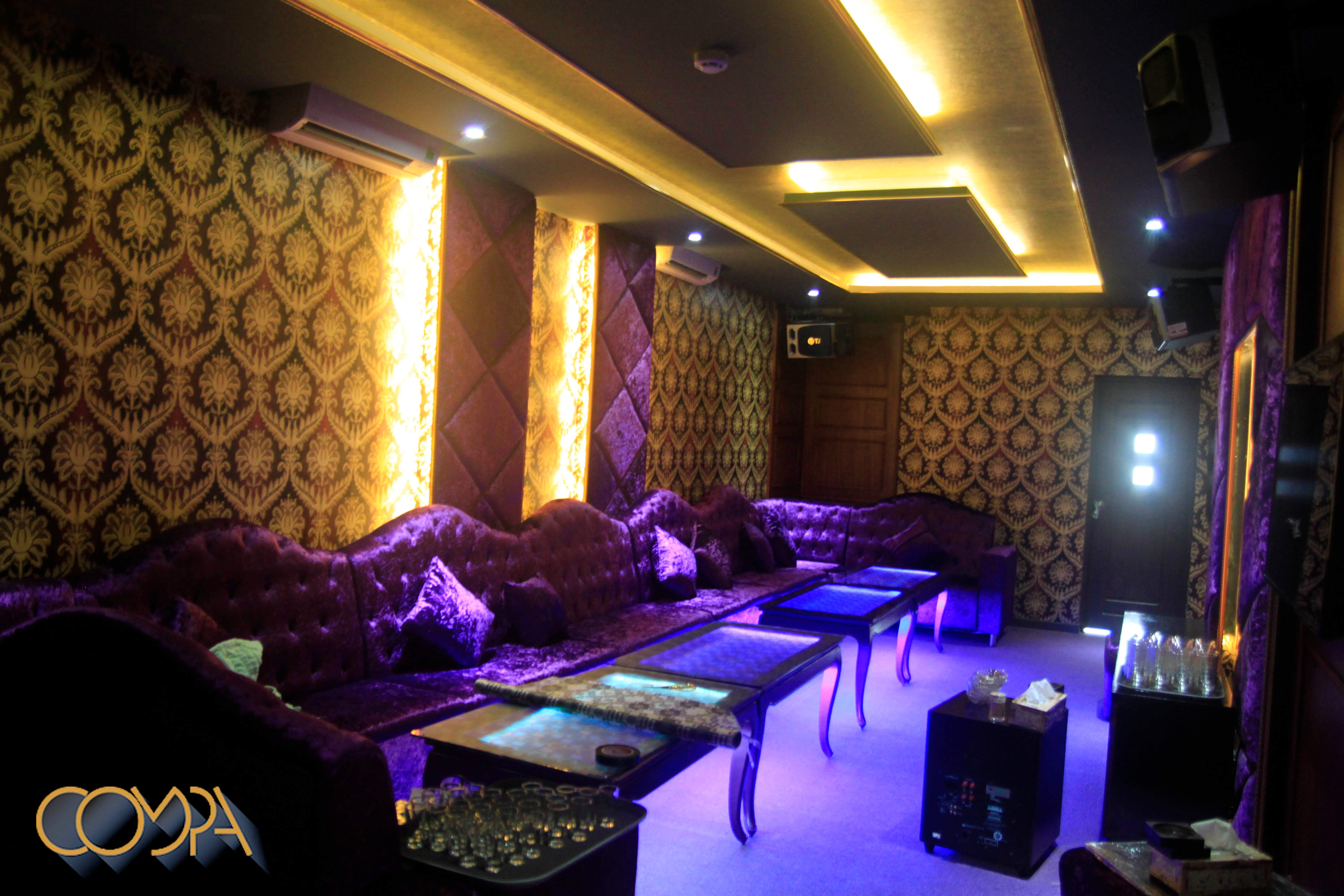 Hình ảnh đã thi công phòng Karaoke Cream với phong cách hiện đại