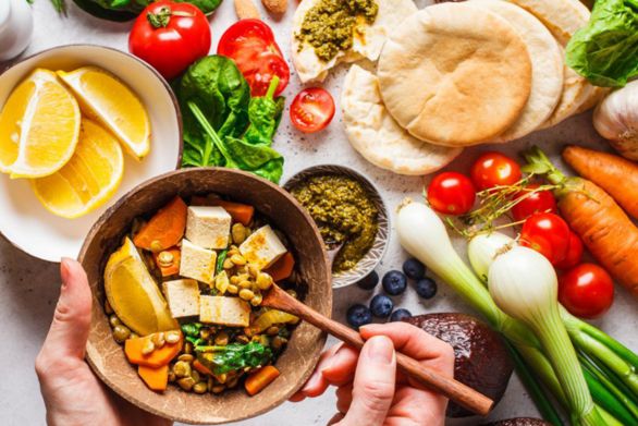 Nên có những lưu ý nhất định khi bắt đầu bất kỳ chế độ ăn dinh dưỡng nào.@suckhoedoisong.vn