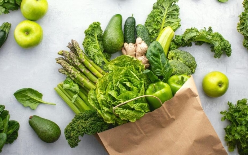 Rau xanh và các loại củ quả luộc hoặc hấp đóng vai trò quan trọng trong việc khôi phục hoạt động bình thường của hệ tiêu hóa