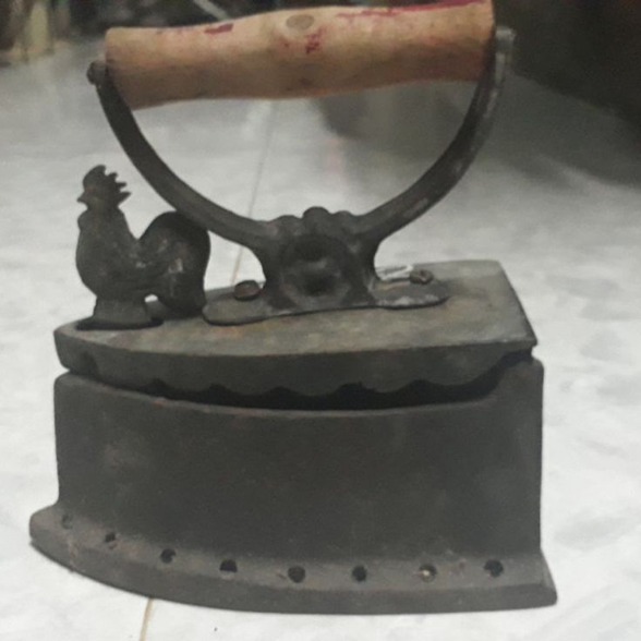 Bàn Ủi Gà Đồng Đen - Cửu Diệu Thiên