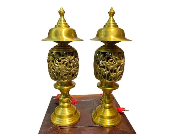 Vai Trò Của Đèn Thờ Bằng Đồng Trong Tâm Linh-Cửu Diệu Thiên