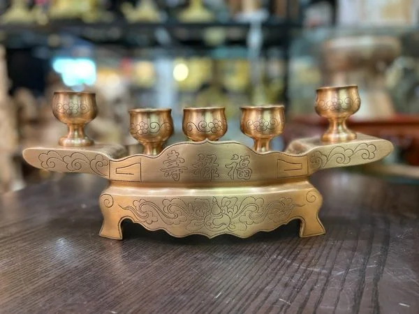 Giữ Gìn Và Bảo Quản Bộ Chén Thờ Bằng Đồng-Cửu Diệu Thiên