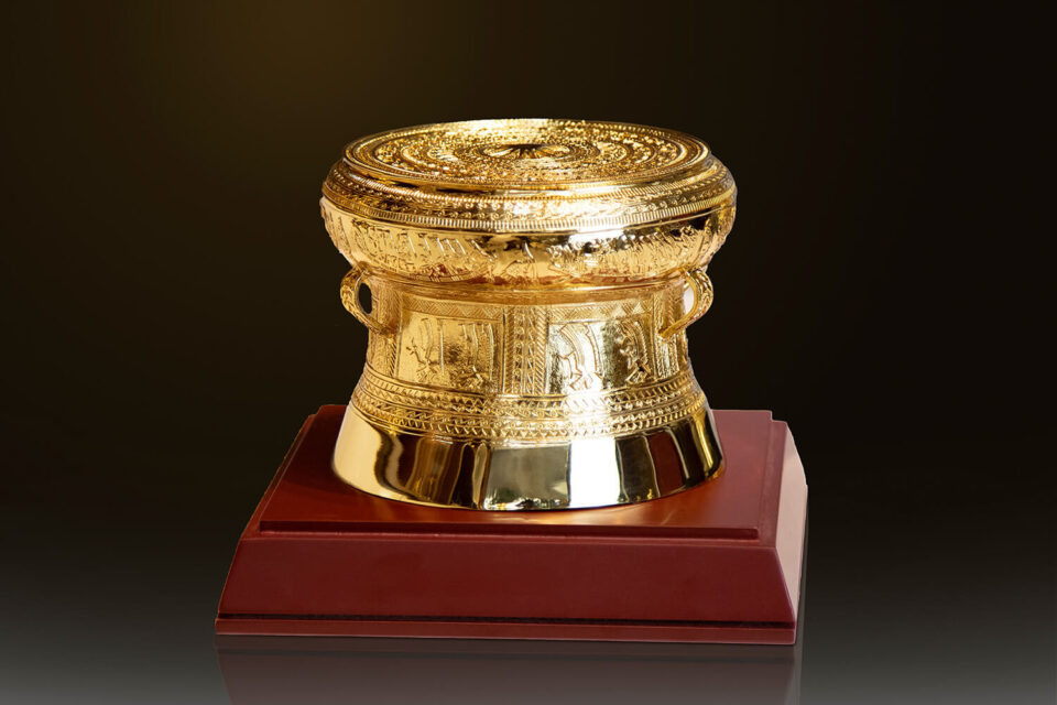 Nghệ Thuật Chế Tác Trống Đồng Mạ Vàng-Cửu Diệu Thiên