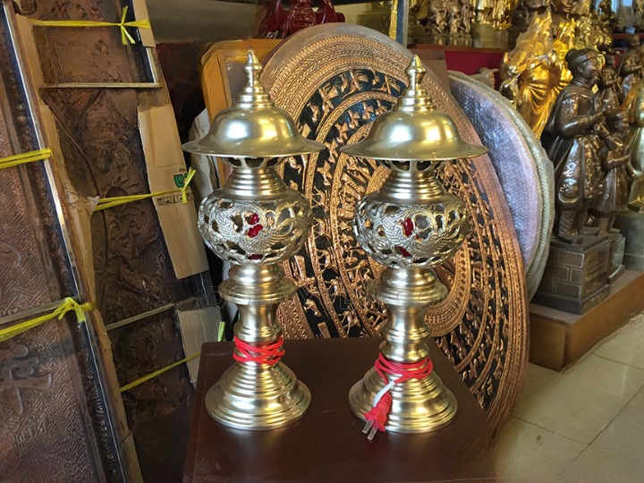 Đèn Thờ Bằng Đồng-Cửu Diệu Thiên