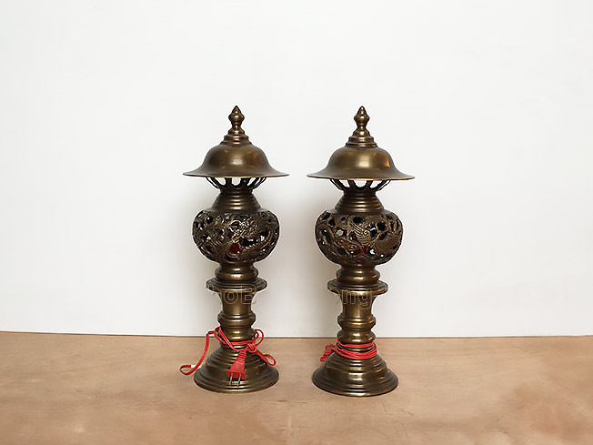 Đèn Thờ Đồng - Cửu Diệu Thiên