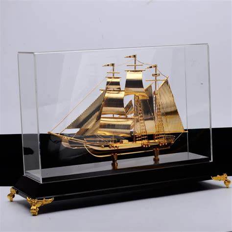 Thuyền Buồm Đồng Mạ Vàng - Cửu Diệu Thiên