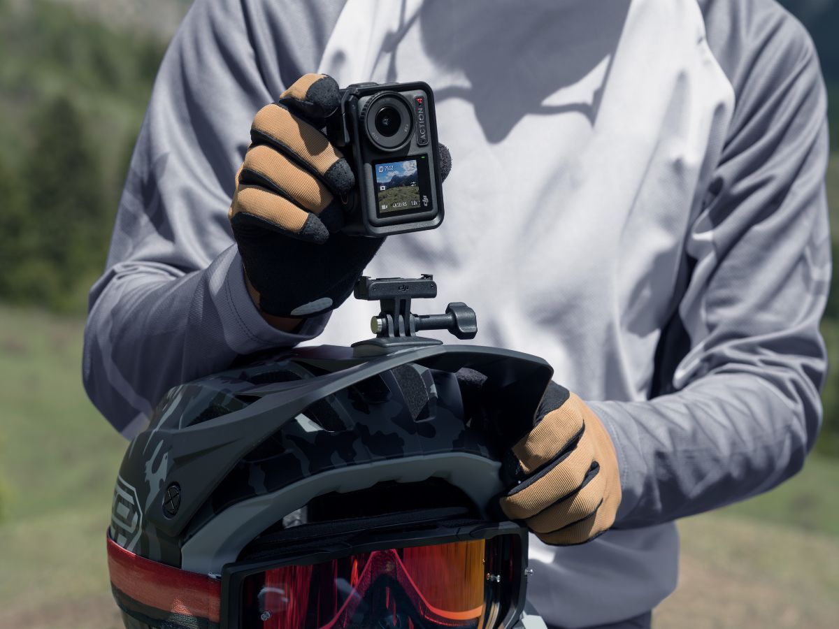 Kích hoạt hệ màu D-Log M 10-bit trên máy quay hành động DJI