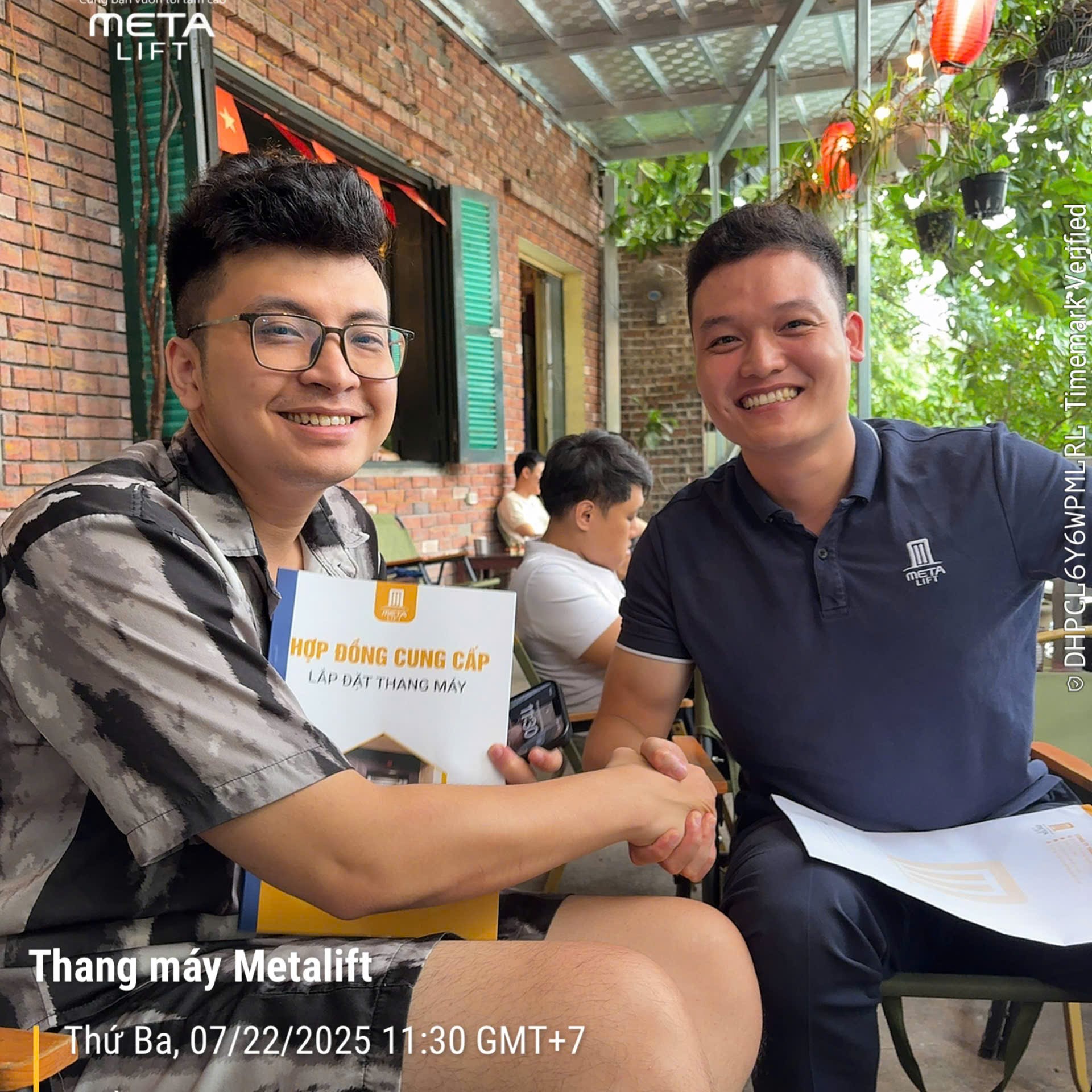 Anh Khách hàng tuổi trẻ tài cao