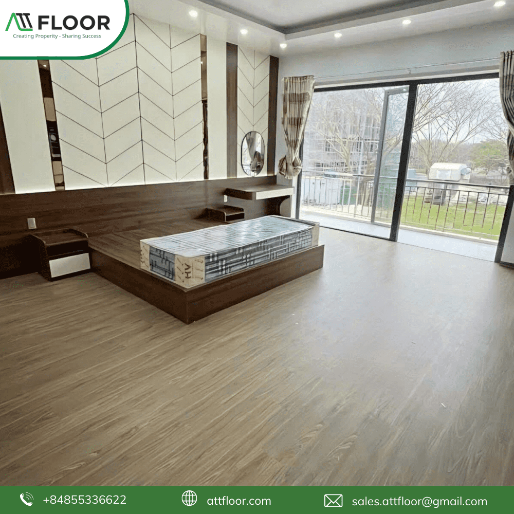Wood-grain SPC flooring
