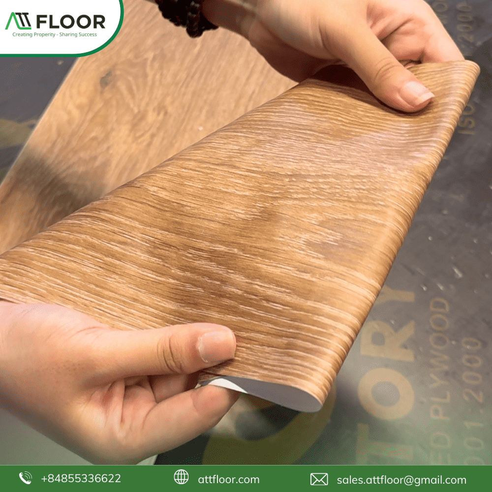 Wood-grain SPC flooring