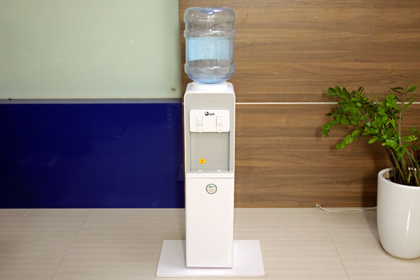 Cây nước nóng lạnh cao cấp FujiE WD1850C