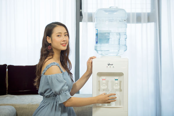 Cây nước nóng lạnh FujiE WD1105E - hình 2