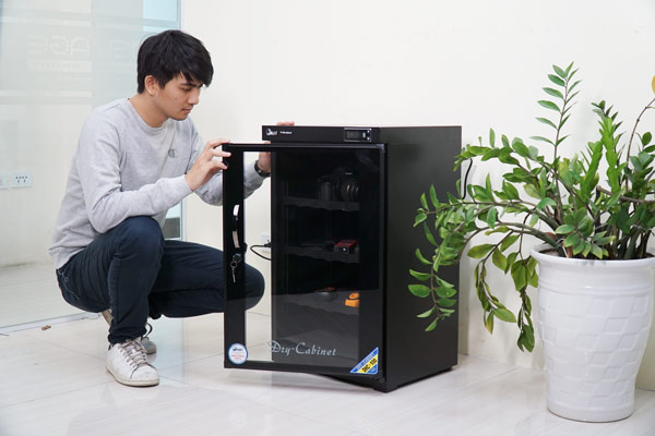 Tủ chống ẩm FujiE DHC100 ( 100 lít )