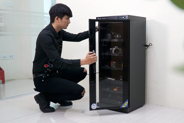 Tủ chống ẩm FujiE DHC120 ( 120 lít )