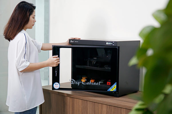 Tủ chống ẩm FujiE DHC80II ( 80 lít )