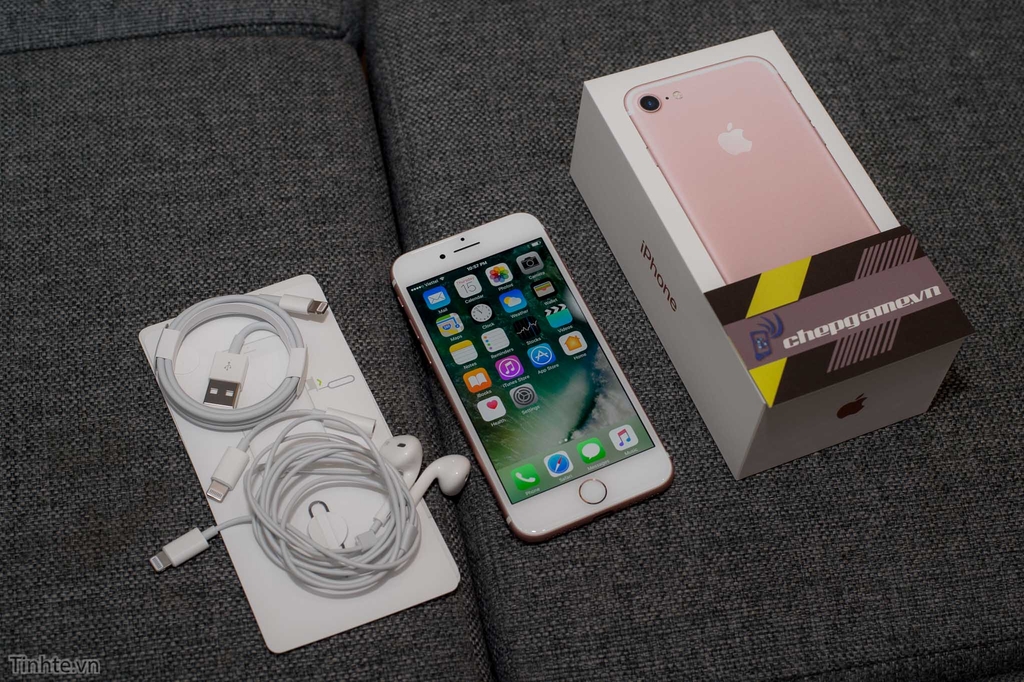 iphone-7-dau-tien-ve-viet-nam-tai-chepgame-vn