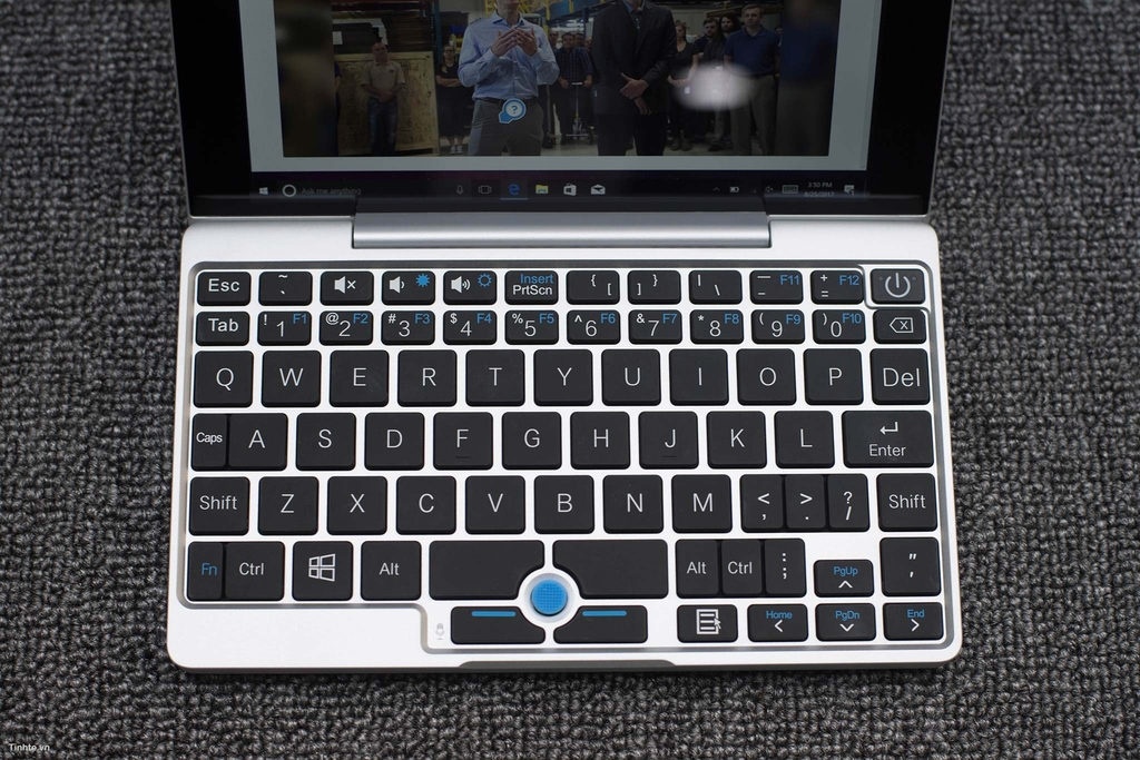 tren-tay-laptop-mini-gpd-pocket-7-inch-atom-1-6ghz-win-10-ubuntu-nho-xiu-anh-thu