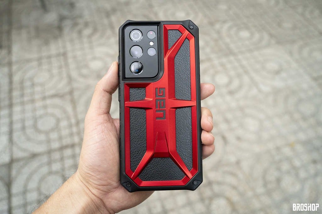 tren-tay-op-lung-uag-monarch-danh-cho-sieu-pham-samsung-galaxy-s21-s21-plus-s21-
