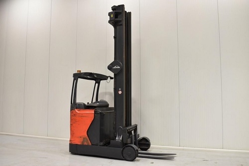 Xe nâng điện cũ Reach truck cũ ngồi lái 2 tấn R 20-01 Linde