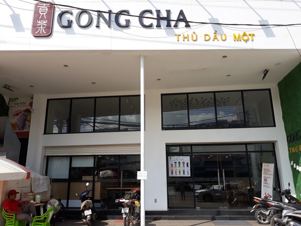 lap-dat-camera-cho-tiem-tra-sua