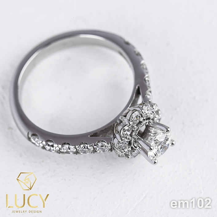 EM102 Nhẫn cầu hôn đính hôn, nhẫn vàng nữ, nhẫn ổ kim cương 4.5mm - Lucy Jewelry