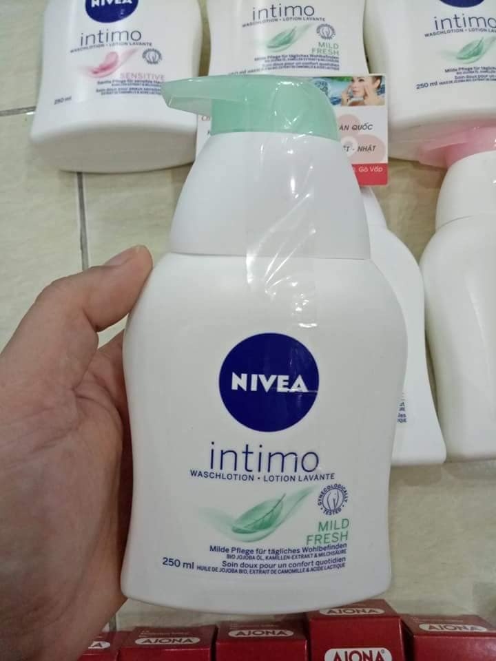 Dung dịch vệ sinh phụ nữ NIVEA INTIMO 250ml