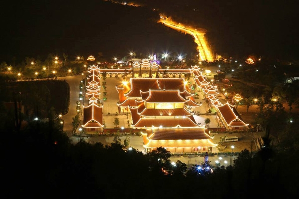 tour-du-lịch-chùa Giám – chùa Trăm Gian – đền Vua – chùa Ba Vàng.