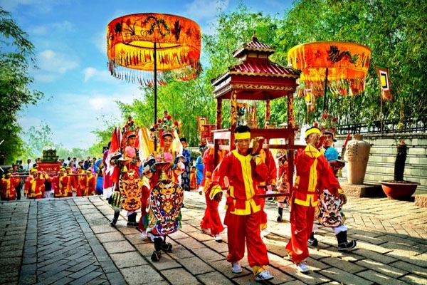 tour-du-lịch-đền-hùng