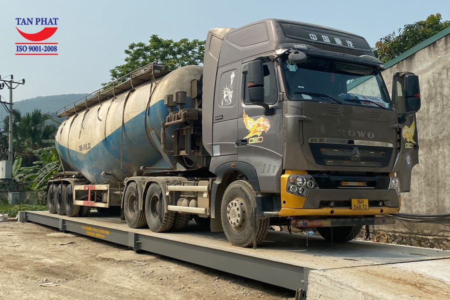 Cân điện tử 120 tấn 18x3m lắp đặt tại Tân Lạc, Hòa Bình