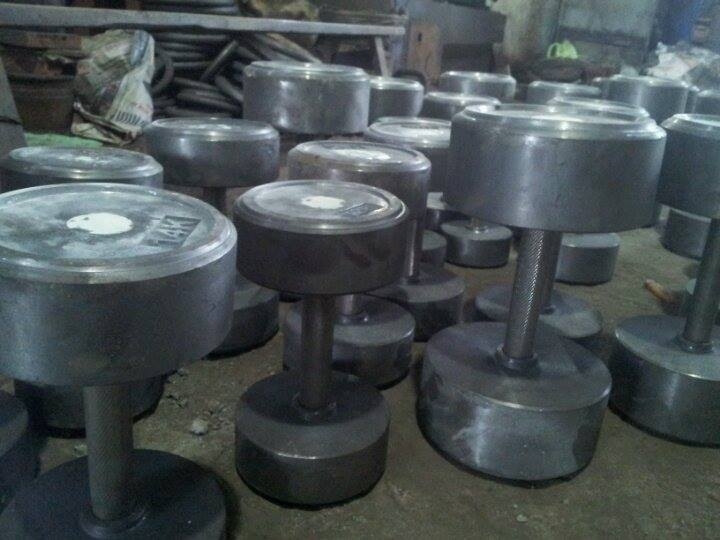 Tạ tay gang đúc liền khối tay đòn inox dành cho phòng gym