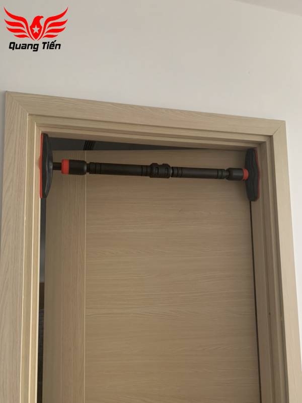 Xà đơn gắn cửa 2022