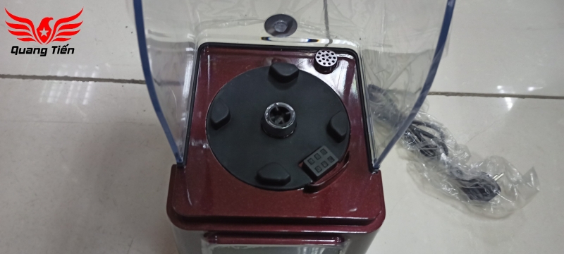 Máy xay sinh tố công nghiệp Seoul ST 2019 có nắp đậy chống ồn .