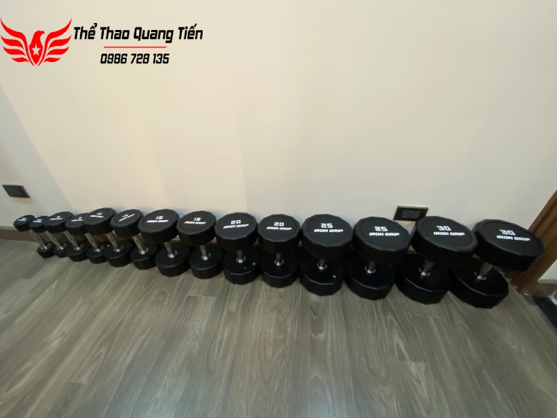 Tạ tay bọc cao su Iron Grip 30 kg (giá 1 quả)