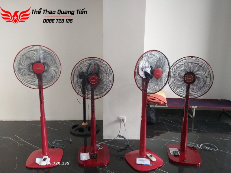 Quạt cây  đứng Panasonic, màu đỏ, có điều khiển F-409KMR