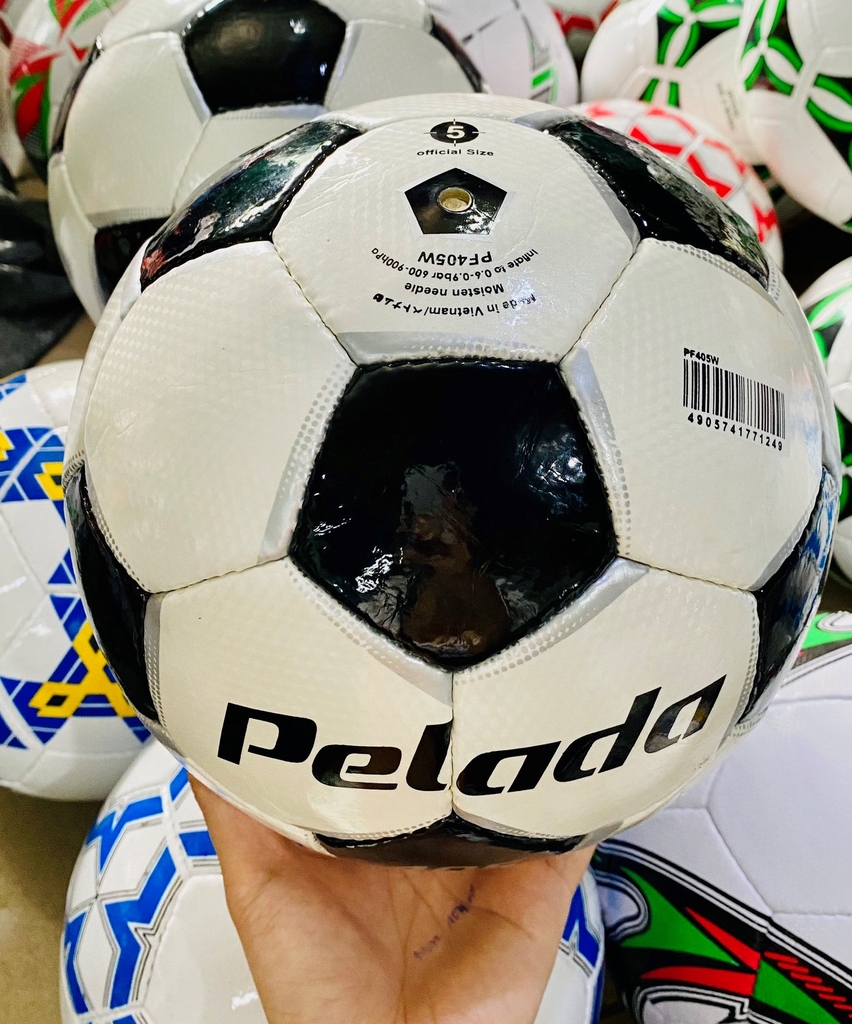 Quả bóng đá Hải Phòng Pelada 405 size 5 ( tặng kèm kim bơm và lưới )
