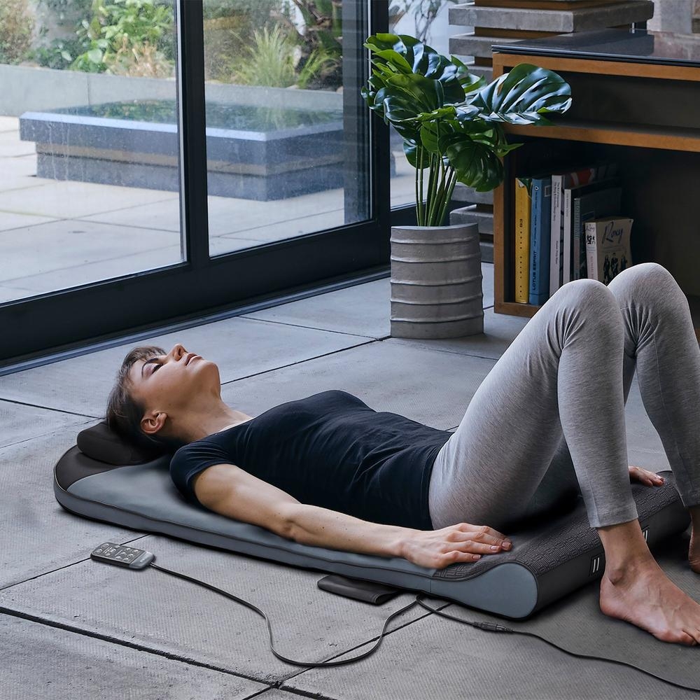 Đệm massage body công nghệ khí nén Shiatsu 3D Homedics BM-AC108HJ